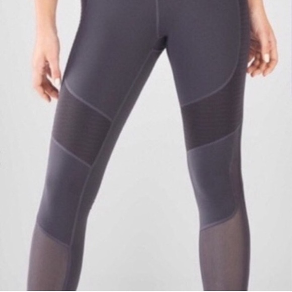 Grey Fabletics Leggings - Picture 3 of 7